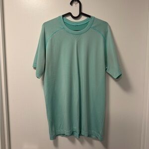 lululemon athletica Men's Aqua Short Sleeve Tee